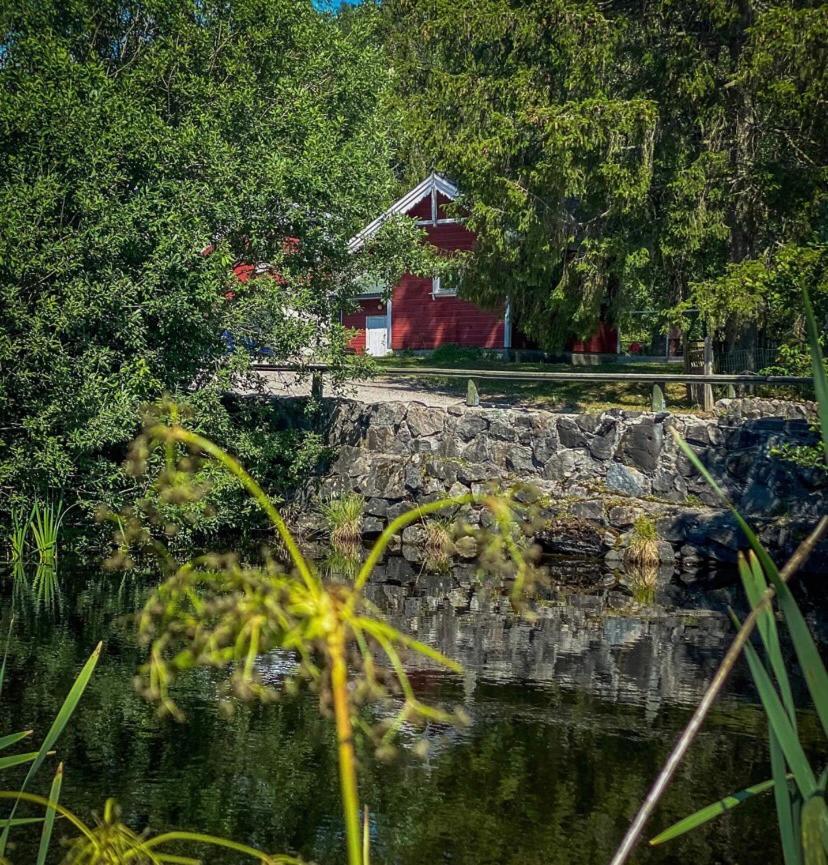 Koselig Hytte Langs Elven Skien Esterno foto
